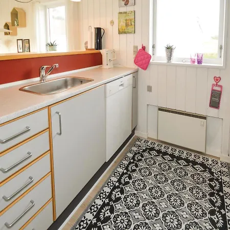 Two-bedroom Holiday In * Pandrup